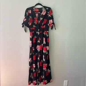 Short sleeve black and red floral v neck midi dress